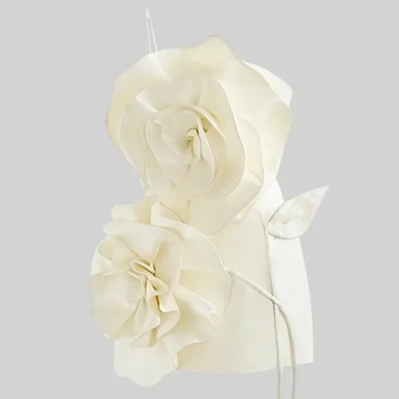 Sierra Darien Voluminous Flower Design Strapless Dress - Ivoire/Ivory S/M, NEW ✨ - Picture 3 of 12